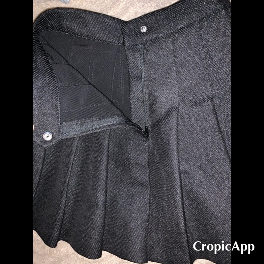 Black pleated pencil skirt